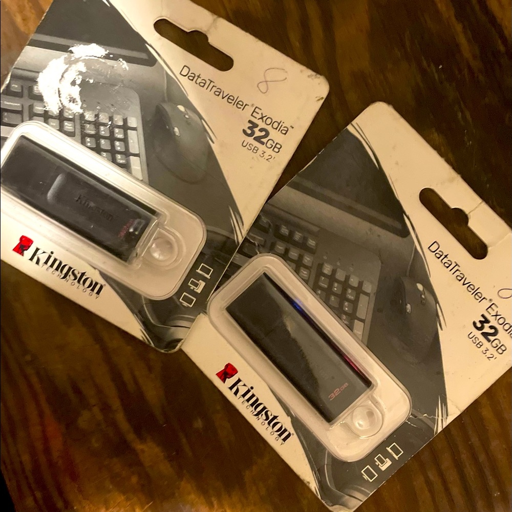 ‼️3/$33‼️ ✨💽NWT KINGSTON USB💽✨